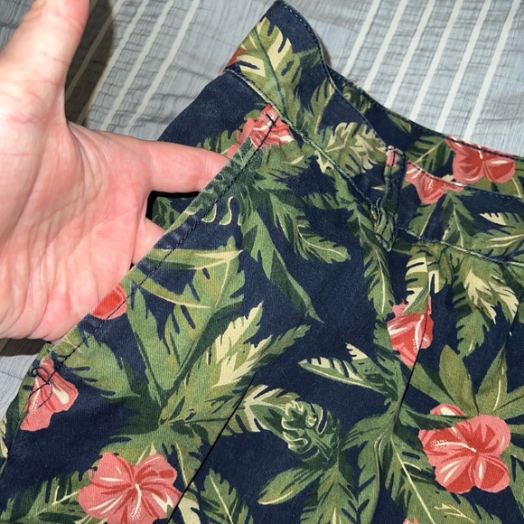 ☀️Tropical Summer Shorts🌺🌴 - Picture 3 of 9